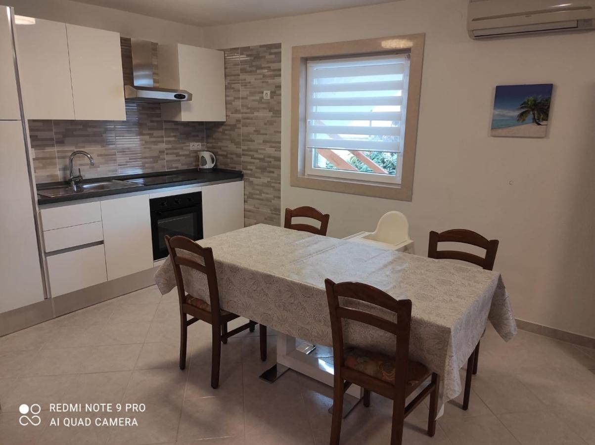 Apartments Marko Sutivan Insel Brac 외부 사진