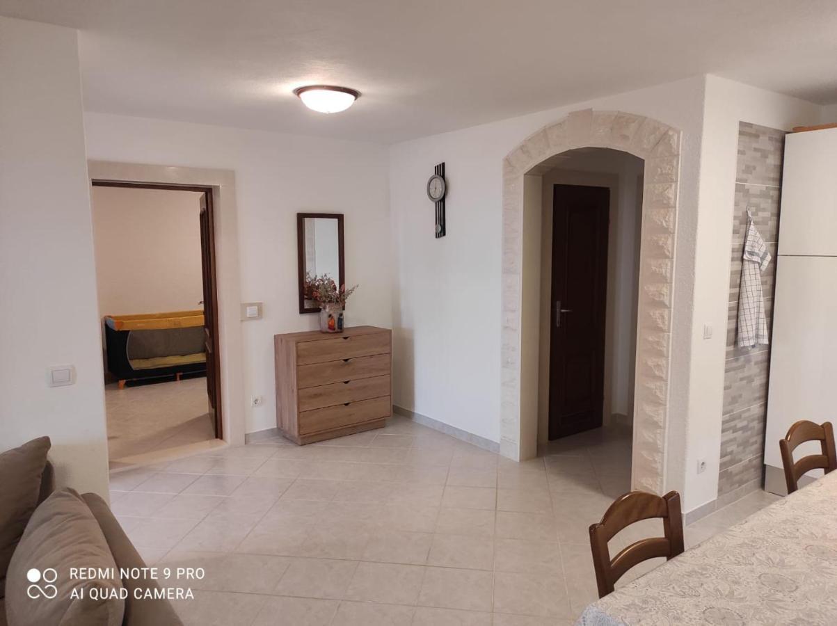Apartments Marko Sutivan Insel Brac 외부 사진