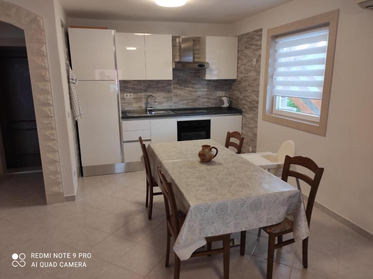 Apartments Marko Sutivan Insel Brac 외부 사진