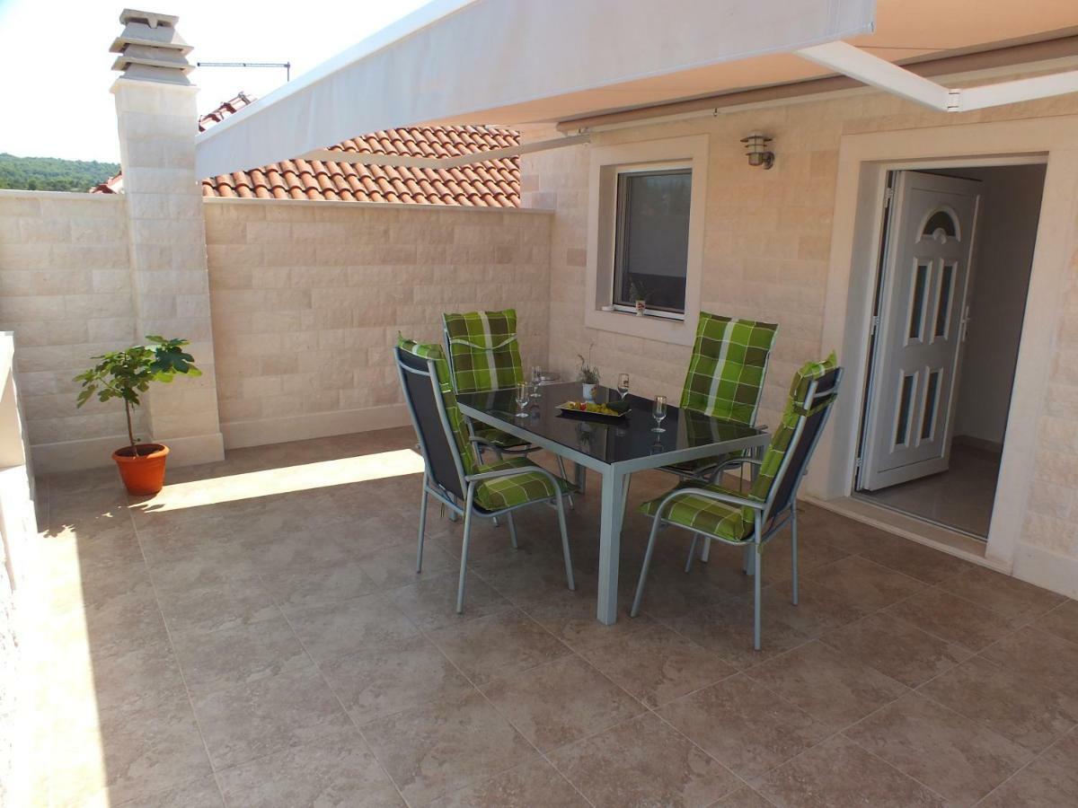 Apartments Marko Sutivan Insel Brac 외부 사진