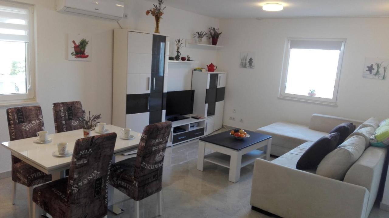 Apartments Marko Sutivan Insel Brac 외부 사진