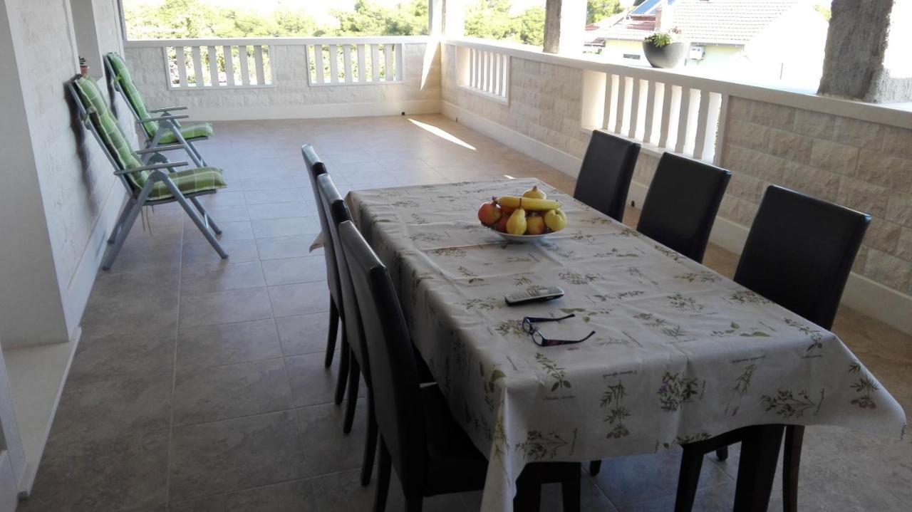 Apartments Marko Sutivan Insel Brac 외부 사진